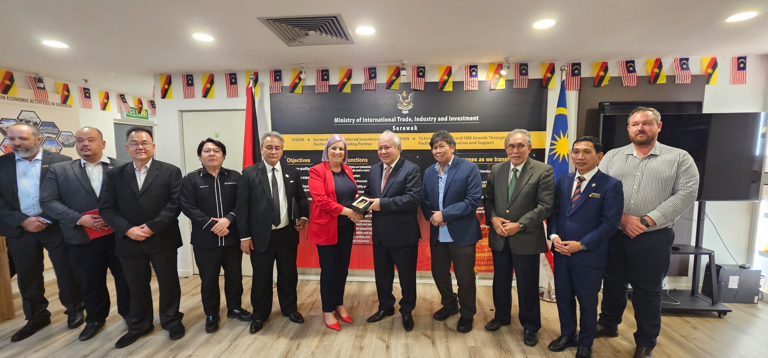 News - Laman Web Jabatan Premier Sarawak